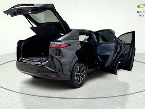 Used 2026 Lexus RZ 350e 2WD w/ Convenience Package image 18