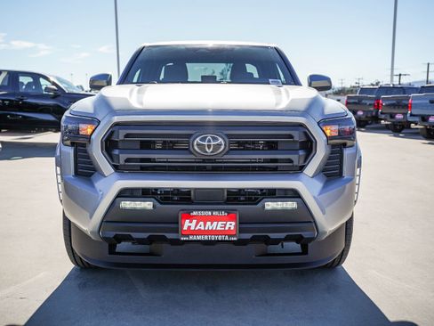 New 2026 Toyota Tacoma SR5 image 2