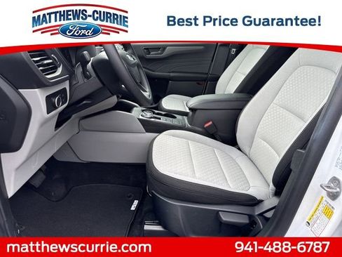 New 2025 Ford Escape Active image 8