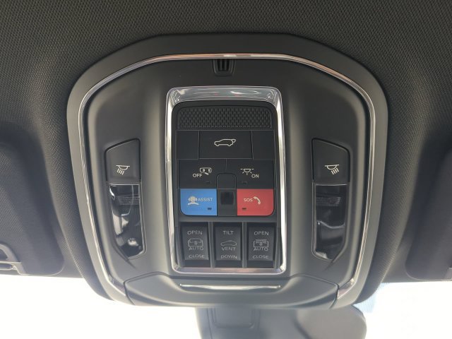 New 2027 Jeep Grand Cherokee Limited AWD/4WD image 25
