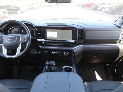 Used 2024 GMC Sierra 1500 SLT AWD/4WD image 22