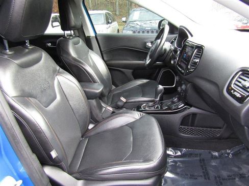 Used 2018 Jeep Compass Limited image 33