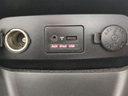 Used 2013 Kia Sorento LX image 22