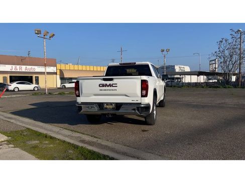Used 2023 GMC Sierra 1500 SLE image 2