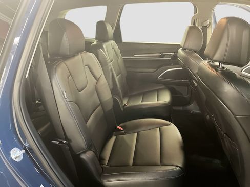 Used 2023 Kia Telluride S AWD/4WD image 26