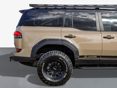 Used 2025 Lexus GX 550 image 6