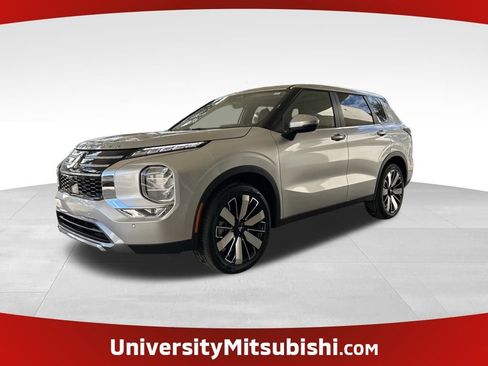 New 2026 Mitsubishi Outlander SE image 1