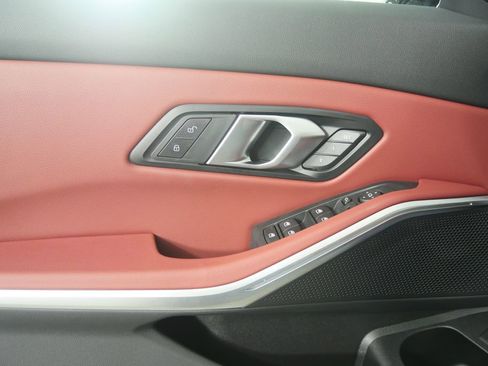 New 2026 BMW 330i Sedan w/ M Sport Package image 8