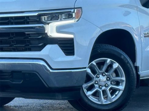 Certified 2024 Chevrolet Silverado 1500 LT image 2