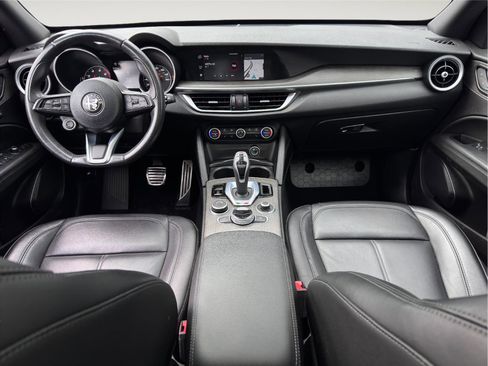 Used 2022 Alfa Romeo Stelvio Ti image 25