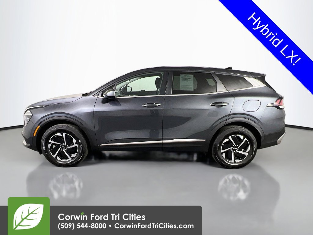 Used 2024 Kia Sportage LX AWD/4WD image 5