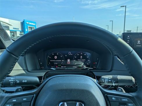 Used 2025 Honda Accord Sport image 31