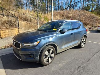 Used 2021 Volvo XC40 T5 Momentum w/ Protection Package Premier video 1