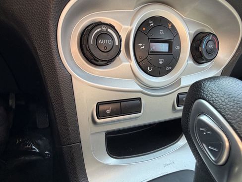 Used 2015 Ford Fiesta SE w/ Comfort Package image 19