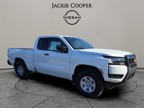 New 2026 Nissan Frontier S image 7