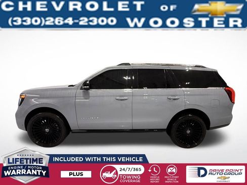 Used 2025 Ford Expedition Platinum w/ Driver's Package image 3