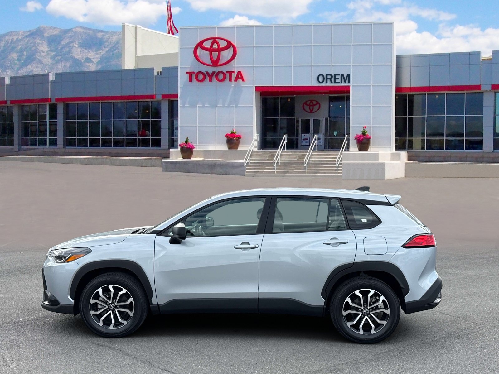 Used 2025 Toyota Corolla Cross AWD Hybrid image 6