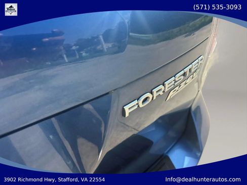 Used 2017 Subaru Forester 2.5i Limited AWD/4WD image 13