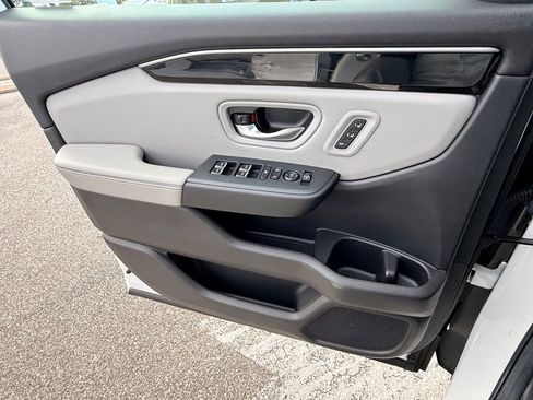 Used 2024 Honda Pilot EX-L image 21