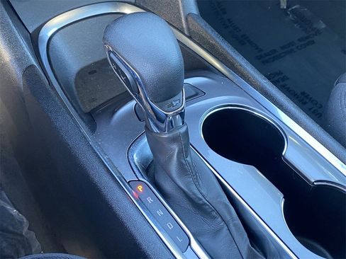 Used 2022 Chevrolet Malibu LT image 26