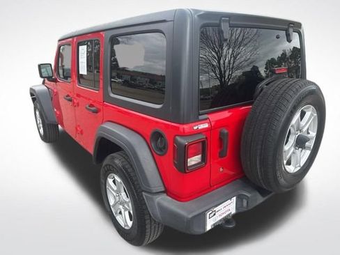 Used 2018 Jeep Wrangler Unlimited Sport S image 3