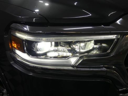 Used 2019 RAM 1500 Limited w/ Advanced Safety Group AWD/4WD image 14