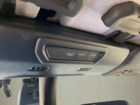 Used 2023 Jeep Gladiator Willys image 49