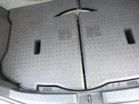 Used 2013 Toyota Prius C One FWD image 35