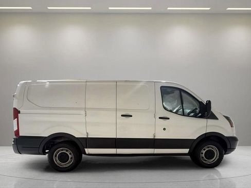 Used 2018 Ford Transit 150 130 Low Roof image 2