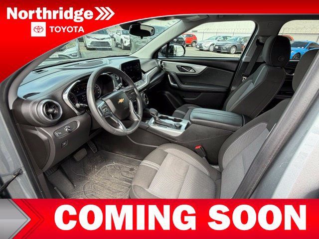 Used 2024 Chevrolet Blazer LT w/ Midnight/Sport Edition FWD image 5