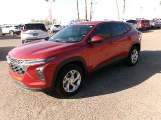 Used 2024 Chevrolet Trax LS w/ LS Convenience Package image 1