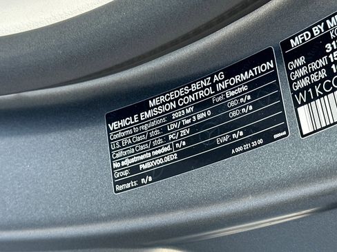 Certified 2023 Mercedes-Benz EQS 580 4MATIC Sedan image 20