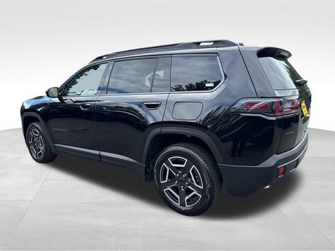 New 2026 Jeep Cherokee Laredo AWD/4WD image 5