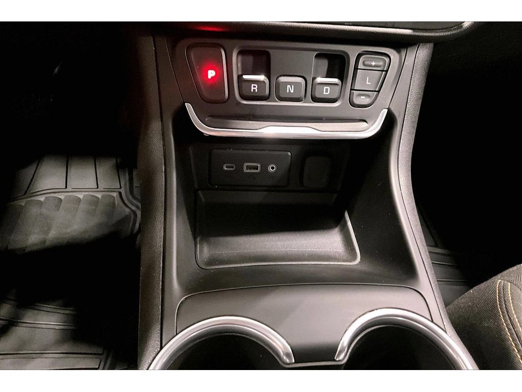 Used 2020 GMC Terrain SLE FWD image 26