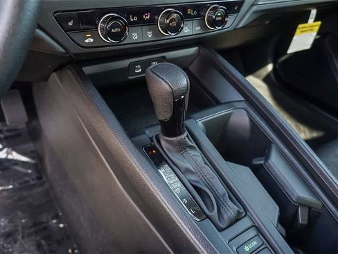 Used 2025 Honda Accord SE image 23