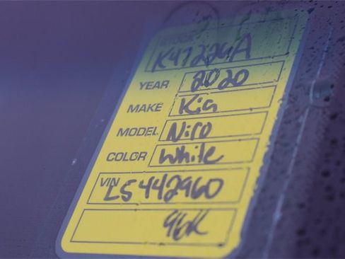 Used 2020 Kia Niro LX image 14