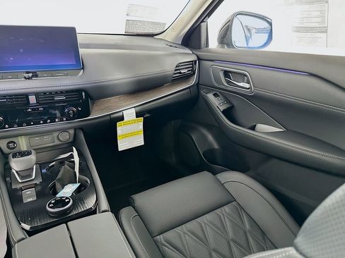 New 2026 Nissan Rogue Platinum w/ Platinum Premium Package image 32