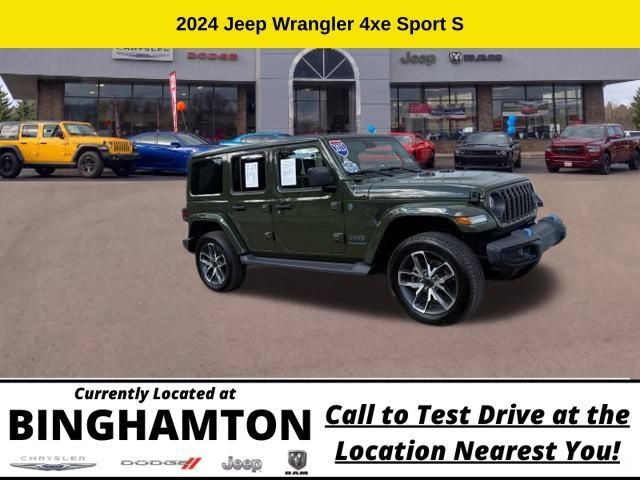 Used 2024 Jeep Wrangler Unlimited w/ Convenience Group AWD/4WD image 1