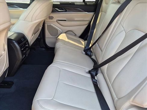 Used 2023 Jeep Grand Cherokee 4WD 4xe w/ Luxury Tech Group II image 18