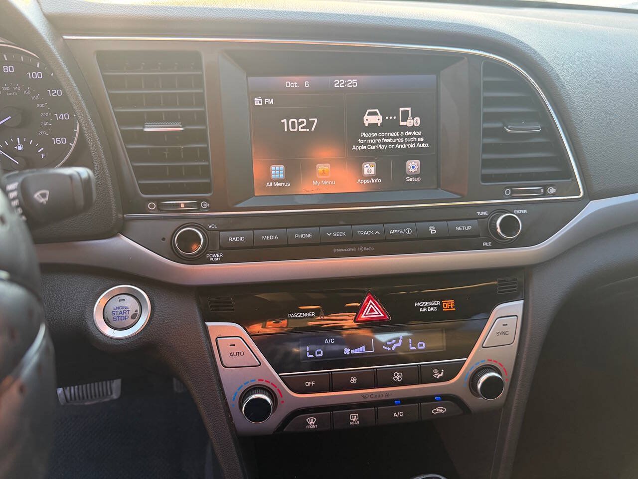 Used 2017 Hyundai Elantra Limited FWD image 27