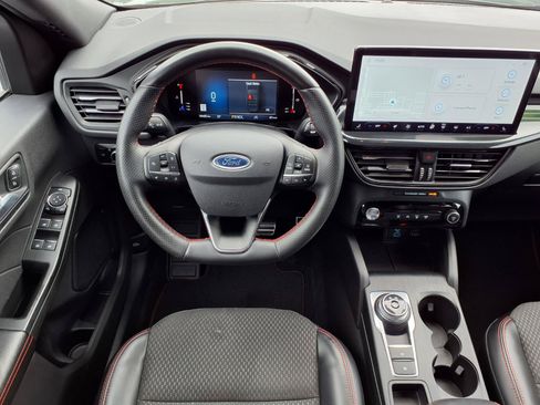 Used 2023 Ford Escape ST-Line Select w/ Tech Pack #1 AWD/4WD image 6