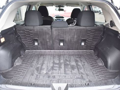 Used 2018 Subaru Crosstrek 2.0i image 32