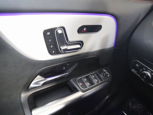 Used 2024 Mercedes-Benz GLA 35 AMG 4MATIC image 32