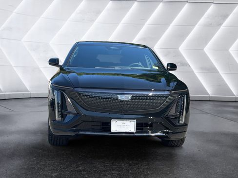 New 2025 Cadillac Lyriq Sport image 9