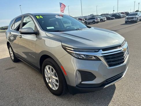 Used 2024 Chevrolet Equinox LT FWD image 4