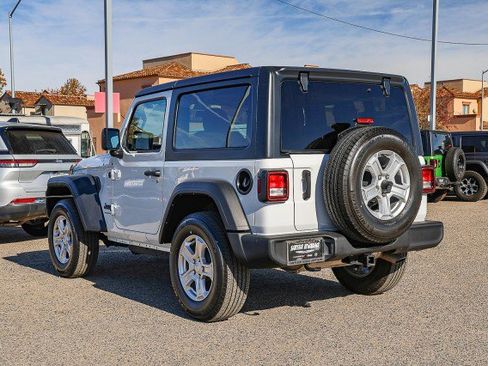 Used 2023 Jeep Wrangler Sport S image 6