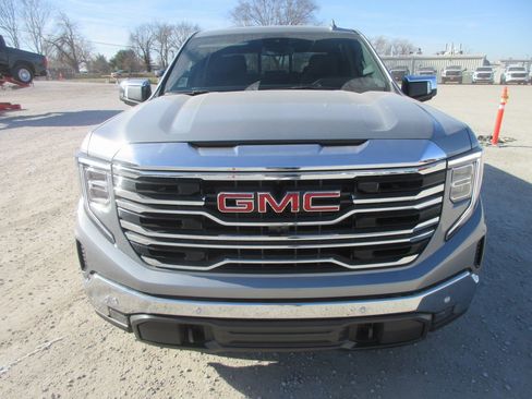 New 2026 GMC Sierra 1500 SLT w/ SLT Premium Plus Package image 12