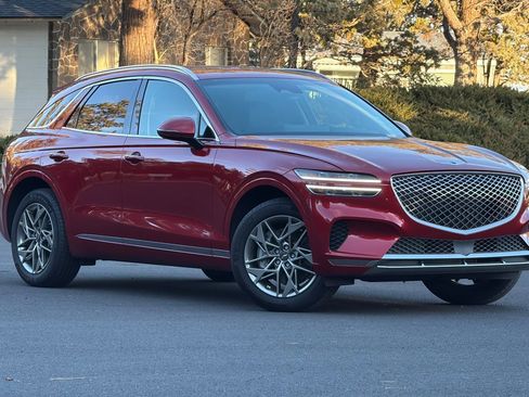 Used 2025 Genesis GV70 2.5T image 2