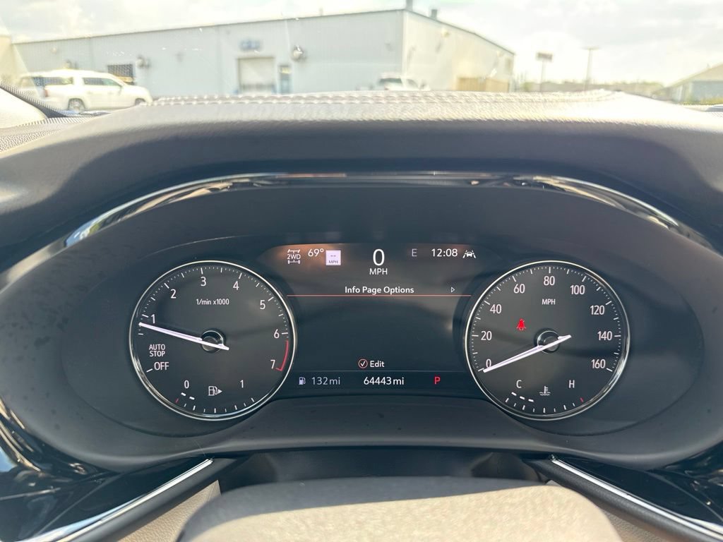 Used 2022 Buick Envision Avenir w/ Technology Package II AWD/4WD image 38