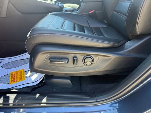 Used 2025 Honda CR-V Sport Touring image 29